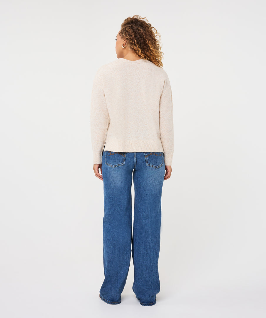 Chandail Esqualo col V Biscuit — vue de dos en pied sur mannequin