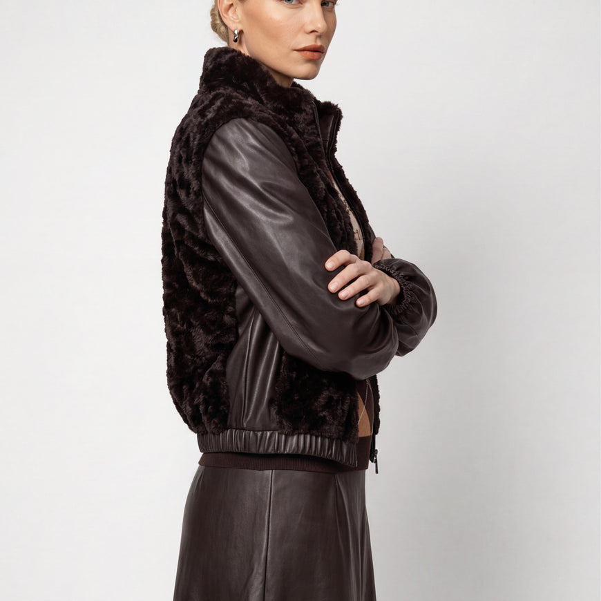 Veste en fausse fourrure — Monari 809997, café noir 567