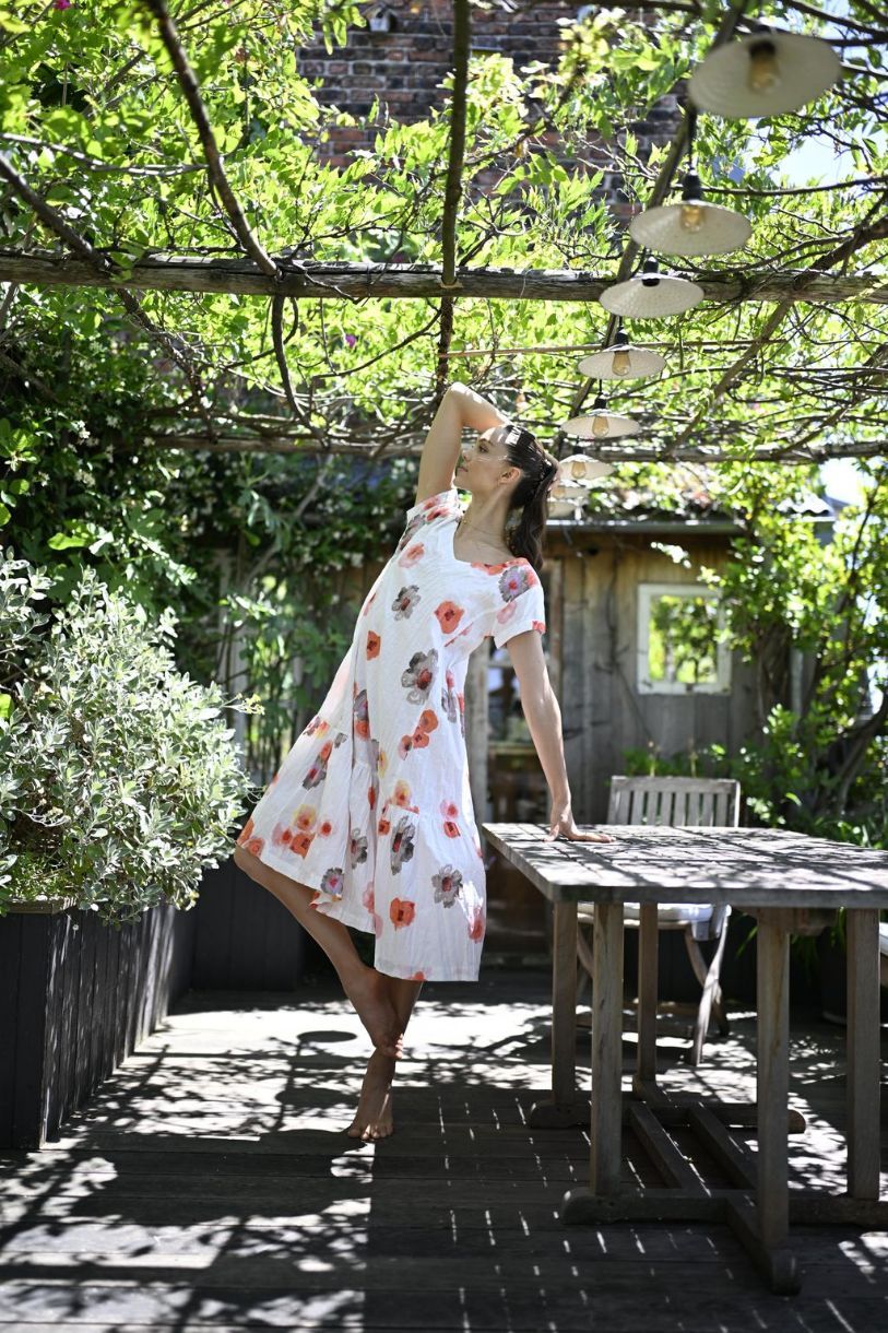 DRESS ADDICT