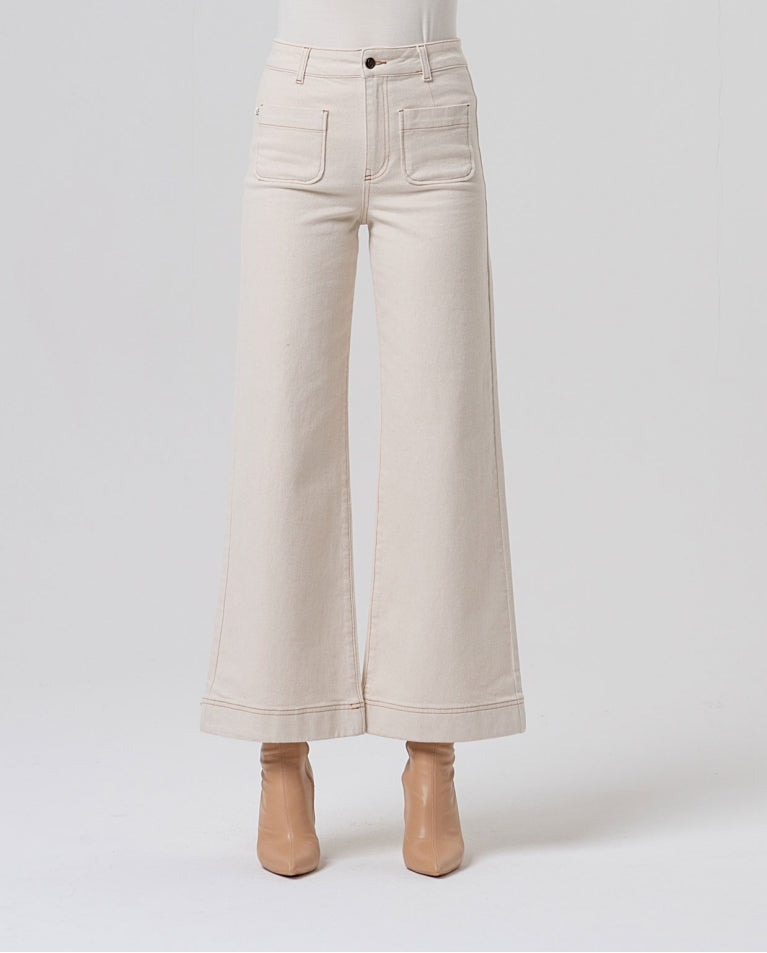 Jeans à jambes larges avec poches plaquées