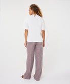 T-shirt Esqualo Forms Off White/Merlot — vue de dos en pied sur mannequin