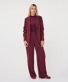 Blazer Esqualo Merlot à manches trois-quarts — vue de face en pied sur mannequin