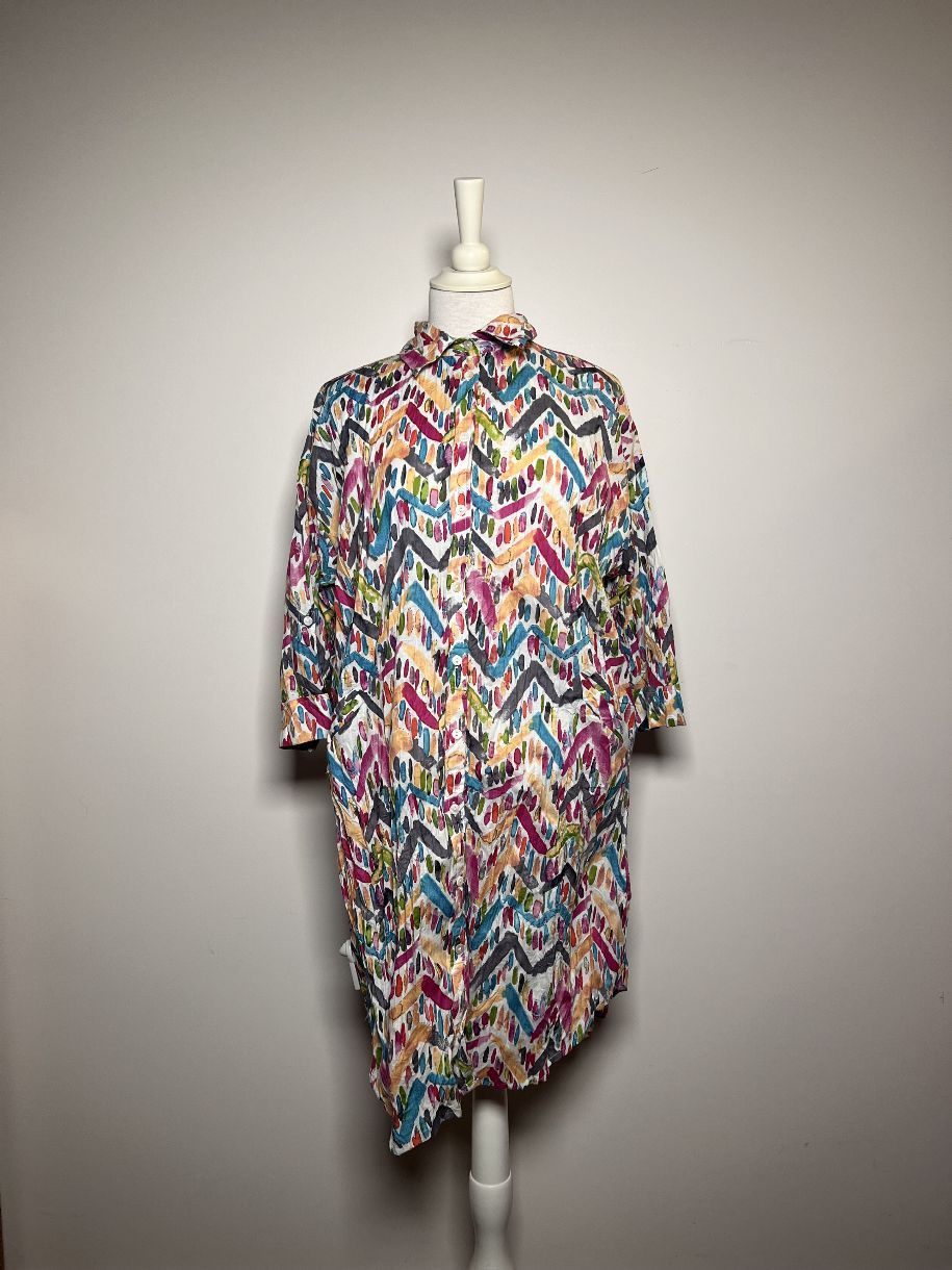 Robe chiffonnée à manches courtes